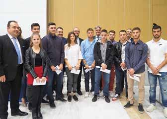 Μιχάλη Πάνου, δωρητή του Ελληνικού Φαρμακευτικού Μουσείου απονομή τιμητικών διακρίσεων στους συνταξιοδοτηθέντες φαρμακοποιούς το 2017 βράβευση του φοιτητή που εισήχθη με την καλύτερη βαθμολογία στο