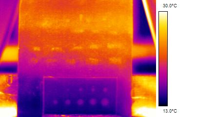 Distanţa lampă componentă: d=150 mm Distanţa dintre lămpi: D=300 mm Distanţa cameră termografică componentă: 0,7 m Domeniul de temperatură: 13 30 C Frecventă cadre: 50 Hz Etalon de oţel acoperit prin