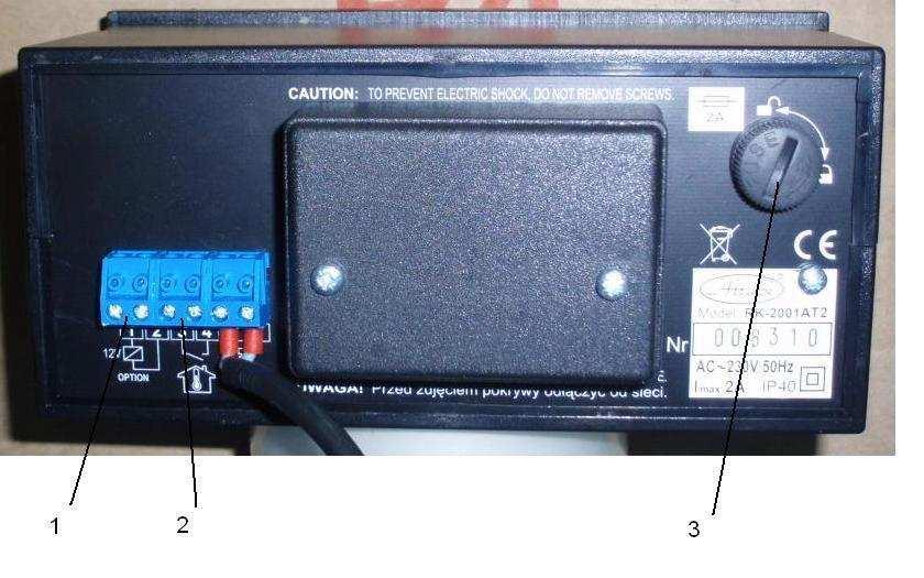 čerpadla Zadný pohľad na elektronický regulátor: 1 Pripojenie zmiešavacieho ventilu (12V) 2 Pripojenie prídavných termostatov 3 Poistka 2A Technický popis a spôsoby regulácie kotla ATTACK PROFI:
