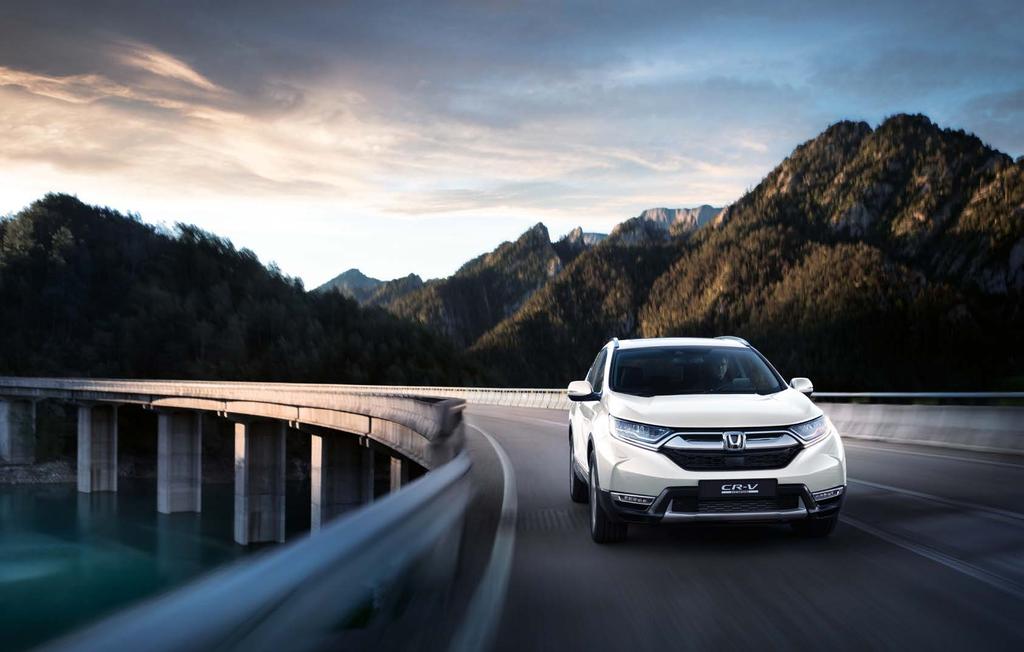 HYBRID, KTORÝ SI ZAMILUJETE Náš hybridný motor novej generácie debutuje v Európe práve v novom CR-V.