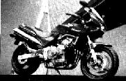 Skútre ako motocykle na dopravu 1 2 osôb za sebou bez opory nôh, ale s podložkou v nosnej časti s ochranou nôh. 2. Mopedy vozidlá s obmedzeným objemom motora so šľapadlami pre jednu osobu.