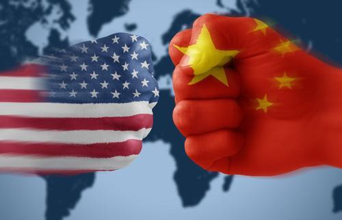 Νέος γύρος συνομιλιών για την εμπορική διένεξη Κίνας- ΗΠΑ στα τέλη Αυγούστου Μια αντιπροσωπεία της κυβέρνησης της Κίνας, με επικεφαλής τον υφυπουργό Εμπορίου της χώρας Ουάνγκ Σαουέν, θα μεταβεί στις