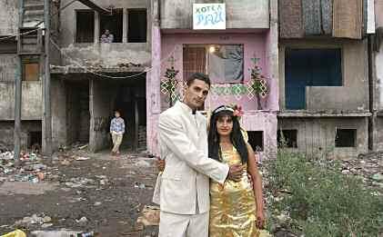 Taskovski Films, UK Irena Taskovski t. +44 207 278 4284 sales@taskovskifilms.