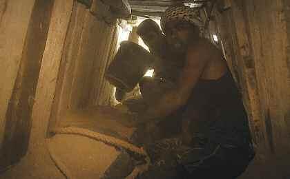 Journeyman Pictures, UK Kimberley Anwen Warner t. +44 208 398 4616 films@journeyman.