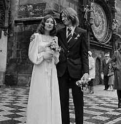 Marriage stories Six couples that were married during 1980 and 1981 were chosen by the director Helena Třeštíková for her documentary project entitled Marriage Stories.