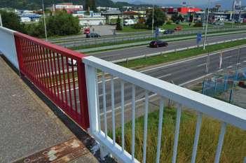 2 august 2015 SAMOSPRÁVA Od začiatku júla pracuje vo vybraných lokalitách Banskej Bystrice niekoľko Banskobystričanov, ktorým sa nedarilo zamestnať viac ako rok.
