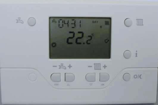 9.2 PRIESTOROVÝ PRÍSTROJ QAA73.210 Open-Therm Tento regulační regulačný přístroj prístroj není nie součástí je súčasťou dodávky dodávky kotle. kotla.