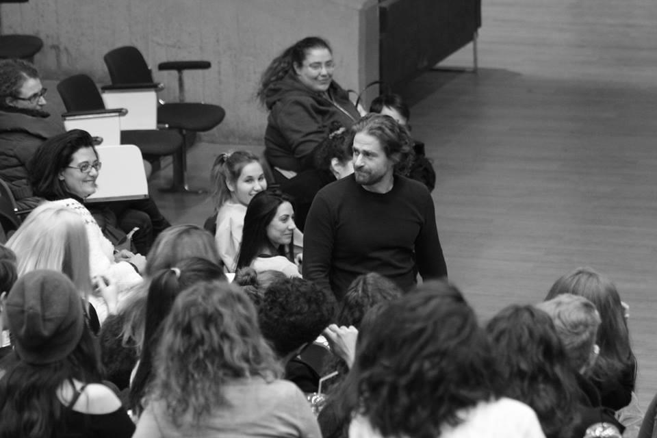 14/1/2018 Οι προπτυχιακοί και μεταπτυχιακοί φοιτητές και το διδακτικό/διοικητικό προσωπικό του Τμήματος παρακολούθησαν, έπειτα από πρόσκληση του Νίκου Διαμαντή, την παράσταση του Δημοτικού Θεάτρου
