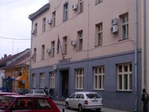 3. Merno mesto 3 Zrenjaninska gimnazija Nalazi se u školskoj zoni, pored