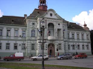 Merno mesto 12 SO Zrenjanin Nalazi se u administrativno-upravnoj zoni, u centru