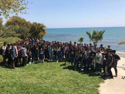 σουβλάκια τους.