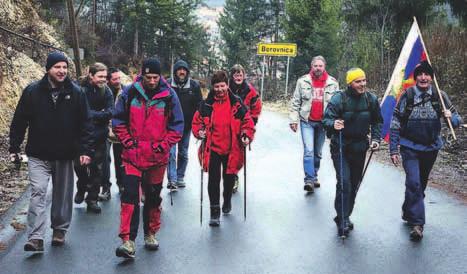 Udeležilo se ga je šest pevskih zborov: župnijski mešani pevski zbor, župnijski mladinski zbor, župnijski otroški zbor, iz Kulturnega društva Borovnica pa ŽPZ Barjanke, ŽPZ Tonja in MPZ Štinglci.