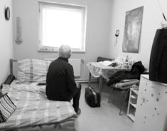 Po zime určite tiež treba uskutočniť kontrolu a prípadnú výmenu stieračov, kontrolu tesnosti motora a tesniacich manžiet, bŕzd a bodu varu brzdovej kvapaliny, drobné opravy skiel.