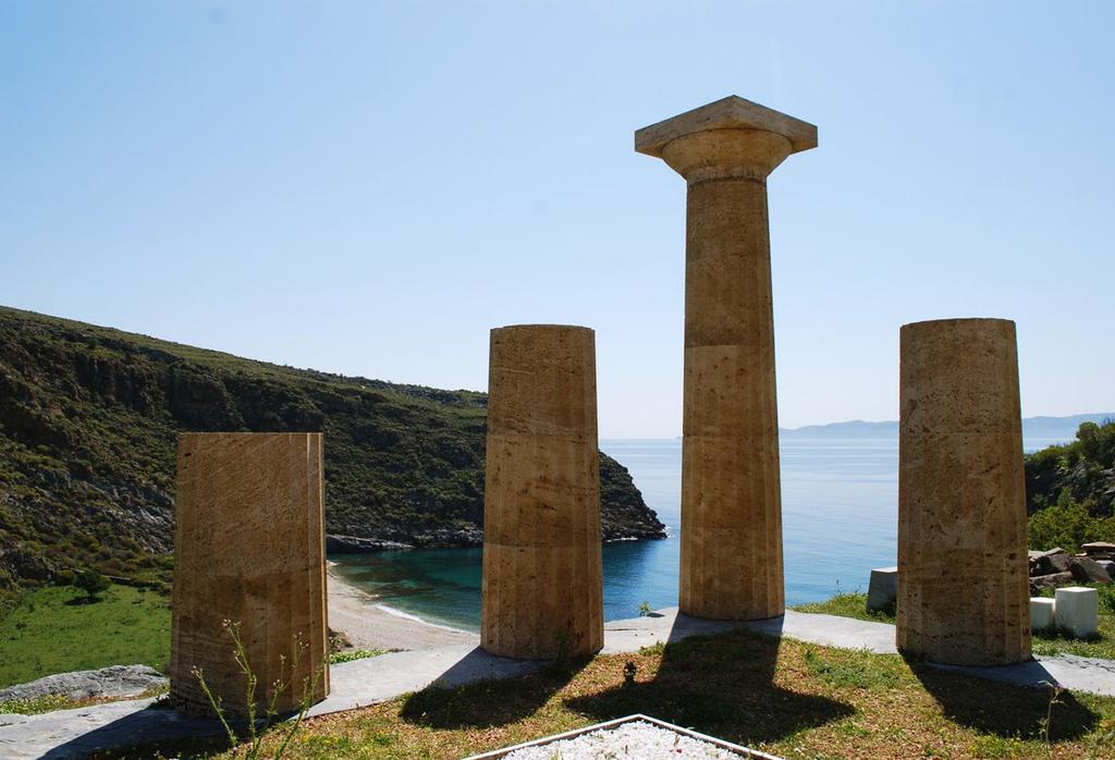 ΙΣΤΟΡΙΑ - ΠΟΛΙΤΙΣΜΟΣ ΙΣΤΟΡΙΑ Ιστορία Η Κέα έχει πολύ πλούσια ιστορία, η οποία αντικατοπτρίζεται σε κάθε γωνιά της ακόμα και σήμερα.