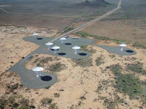 MeerKAT en die SKA Die MeerKAT-radioteleskoop word tans in die Noord-Kaap opgerig MeerKAT, wat volgens beplanning in 2016 voltooi sal wees, sal 64 radioskottels hê wat elk 13,5 m in deursnee is Die
