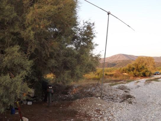 htm Συνοψίζοντας η εφαρμογή MMANA-GAL είναι μια ενδιαφέρουσα πρόταση στο χώρο της εξομοίωσης κεραιών, που, αν και δεν έχει την ευελιξία του 4nec2, εν τούτοις πλεονεκτεί σε κάποια κύρια σημεία, που