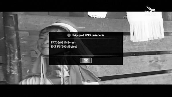 3) Vložte kód PIN (predvolený kód je "0000") 4) Váš disk USB je pripravený pre záznam. 7.6. HISTÓ RIA A PREDCHÁ DZAJÚ CE KANÁ LY K dispozícii je funkcia sledovania skôr sledovaných relácií.