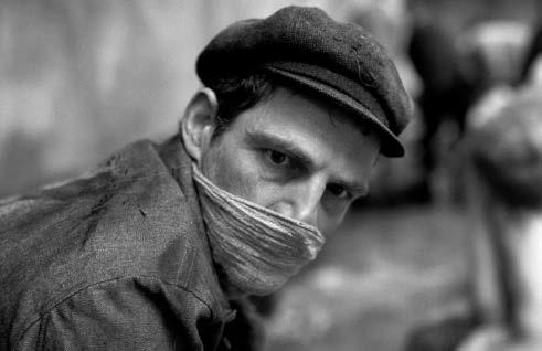 Eιδικές προβολές / Thessaloniki IFF-2015 108 Son of Saul [Ο γιος του Σαούλ / Saul Fia] Σκηνοθεσία/Direction: László Nemes Σενάριο/Screenplay: László Nemes, Clara Royer Φωτογραφία/Cinematography: