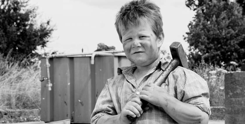 ID # 108 Thessaloniki IFF-2015 / Youth Screen Fiddlesticks [Το κοάτι και η συμμορία του / Quatsch und die Nasenbärbande] 231 Σκηνοθεσία/Direction: Veit Helmer Σενάριο/Screenplay:Veit Helmer,
