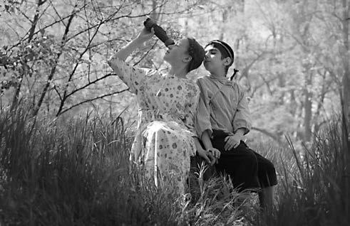 Aνοιχτοί Oρίζοντες / Thessaloniki IFF-2015 ID # 197 92 Song of Songs [Άσμα ασμάτων / Pesn pesney] Σκηνοθεσία/Direction: Eva Neymann Σενάριο/Screenplay: Eva Neymann, βασισμένο στην ομότιτλη ιστορία