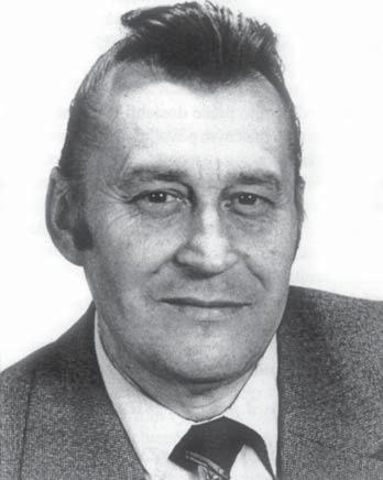 ZOŠĽACHTENÁ VALAŠKA uznaná za nové plemeno oviec v SSR. Tvorcom plemena Prof. Dr. Ing. J Laurinčíkovi, CSc., Doc. Ing. M. Gajdošíkovi, CSc., a V. Longauerovi bola v roku 1985 udelená štátna cena.