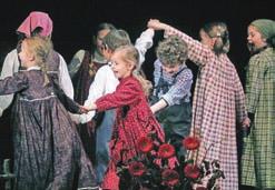 Alenka Brun Na letošnjem dobrodelnem koncertu so vodenje zaupali Roku Pintarju, na prireditvi pa so nastopili Kvintet Sonček, Gorenjski kvintet, ansambel Storžič, Klapa Gallus, Francetovi orgličarji