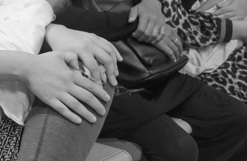33 ψυχικής υγείας, καθώς και να υιοθετήσει μια κοινοτική προσέγγιση και συμμετοχική προσέγγιση για την παροχή υπηρεσιών ψυχικής υγείας που να βασίζεται στα ανθρώπινα δικαιώματα μέσω της ενσωμάτωσης