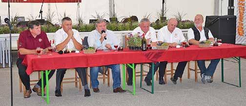 Hkrati ob že 42. ocenjevanju vzorcev vin Vino Slovenija je potekalo tudi 6. ocenjevanje vin iz ekološko pridelanega grozdja Vino Slovenija BIO.