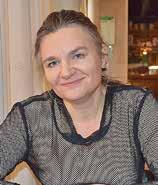 «za malčke so uprizorili tudi simbolično gašenje vrtca, kar so»rešeni«otroci pospremili z navdušenjem in močnim aplavzom, nato pa si je, kdor je želel, lahko ogledal gasilsko vozilo, se slikal z