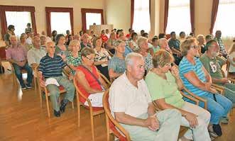 Na osrednji prireditvi v večnamenskem domu je zbrane, med katerimi so bili nekateri člani občinskega sveta in predsedniki sosednjih KS ter državni svetnik Jože Slivšek, pozdravil predsednik sveta KS