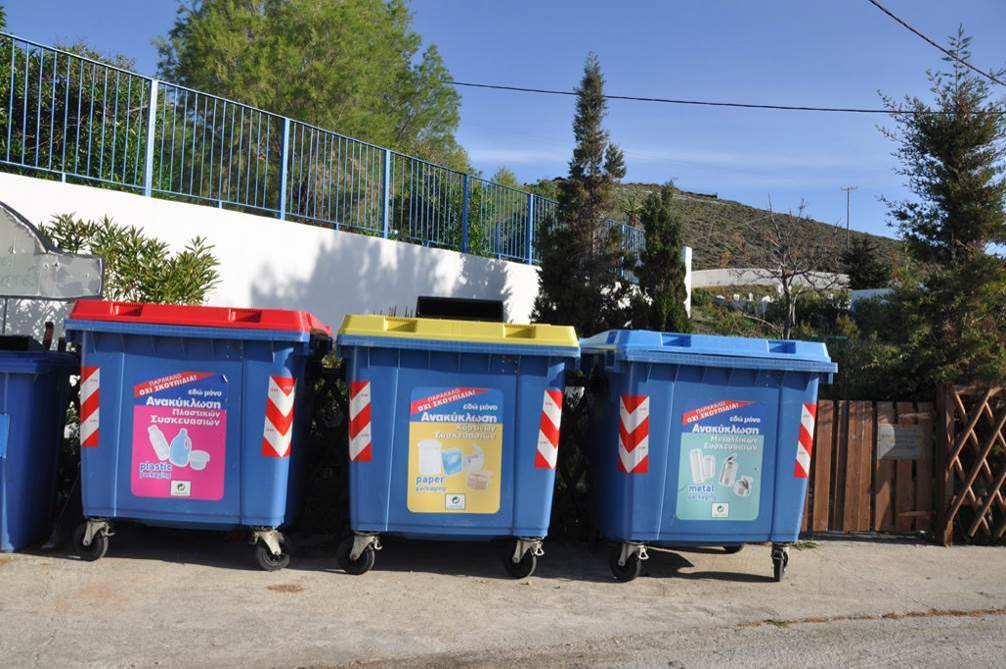 Τρόπος Συλλογής κάδων ανακύκλωσης Μετά την πλήρωση ενός ποσοστού 90-95% περίπου στους µεγάλους «µπλέ» κάδους 1100lt της ΕΕΑΑ, ανεξαρτήτως ανακυκλώσιµου υλικού, αυτοί µεταφέρονται στο χώρο του ΣΜΑ για
