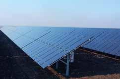 Cena v centih 45 40 35 30 25 20 15 10 5 0 lastni stroški za solarno energijo Dinamika komercialnih cen električne energije v primerjavi z lastnimi