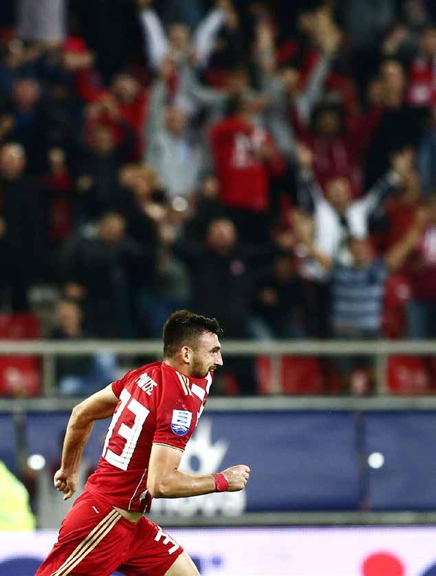 ΣΥΝΕΝΤΕΥΞΗ Δημήτρη θα σε βάλω απευθείας στα... βαθιά. Πως αντιλαμβάνεσαι, σε αυτούς τους μήνες που είσαι στον Ολυμπιακό, το βάρος της φανέλας; Δεν έχεις περιθώριο για «στραβοπάτημα» στον Ολυμπιακό.