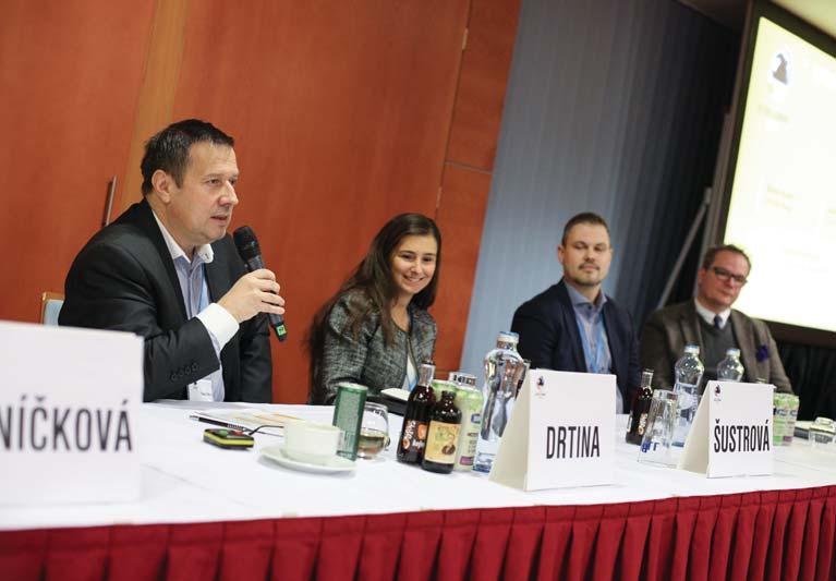 PLACE SÚ NÁKUPNÉ CENTRÁ PRIPRAVENÉ NA BUDÚCNOSŤ? vecí, rozvoj showroomov u on -line predajcov, či rozširovanie nových nezávislých gastro konceptov.