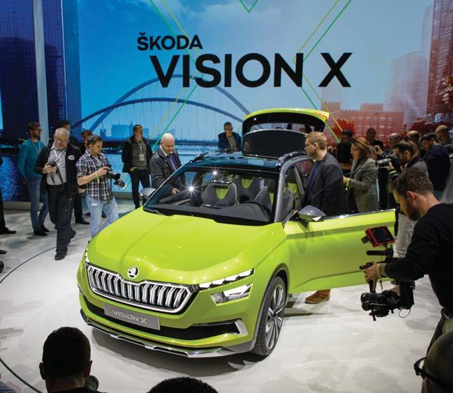 Známy manažérsky sedan zmenil na nízke a štýlové, športovo až luxusne pôsobiace auto. Svetovú premiéru zažilo aj ľudové vozidlo, modernizovaný model ŠKODA FABIA.