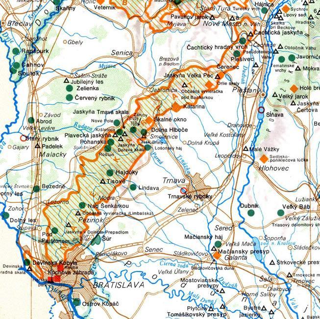 Veľkoplošné chránené územia (CHKO, NP) Chránená krajinná oblasť CHKO ( 18 zákona NR SR č. 543/2002 Z. z. o ochrane prírody a krajiny) Na území hl.