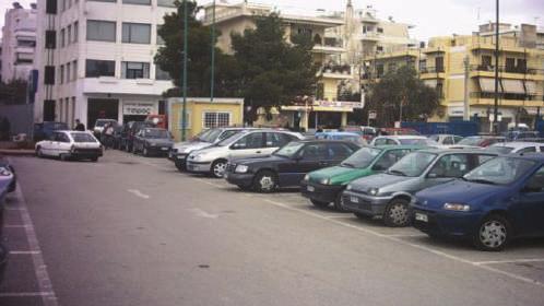 4. Σταθμός Μετεπιβίβασης ΧΑΛΑΝΔΡΙ Βρίσκεται στη θέση του ομώνυμου Σταθμού του Μετρό επί της οδού Δουκίσσης Πλακεντίας και δίπλα σε ΣΜ λεωφορείων ΟΑΣΑ, στον οποίο έχουν αφετηρία /τέρμα 3 λεωφορειακές