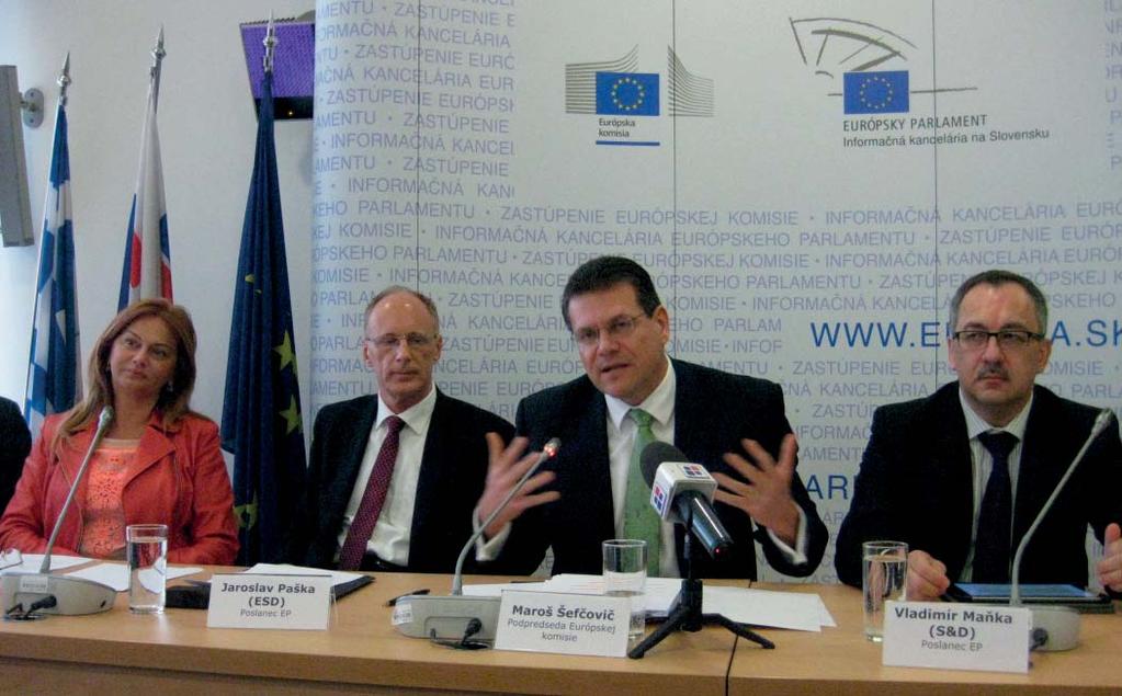 Samozrejme, hovorím o oznámení Komisie o prvej úspešnej európskej iniciatíve občanov Právo na vodu (Right2Water).