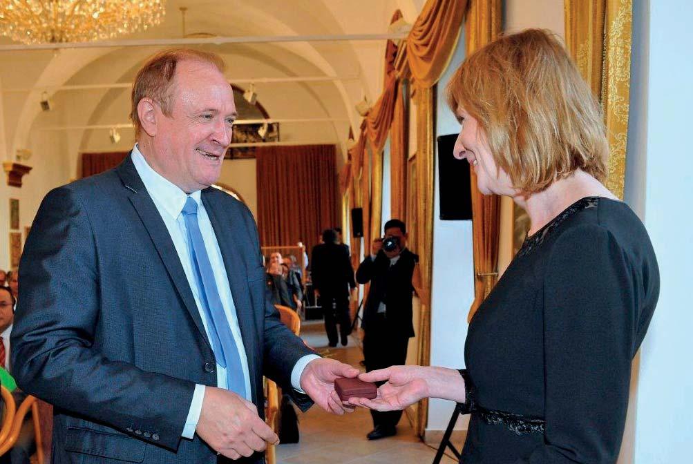Je najvyššou poctou členov združenia za počiny hospodárske, spoločenské, vedecké, školské, kultúrne, zdravotnícke a športové v Slovenskej republike, ale aj za príkladné konanie v záujme mierového