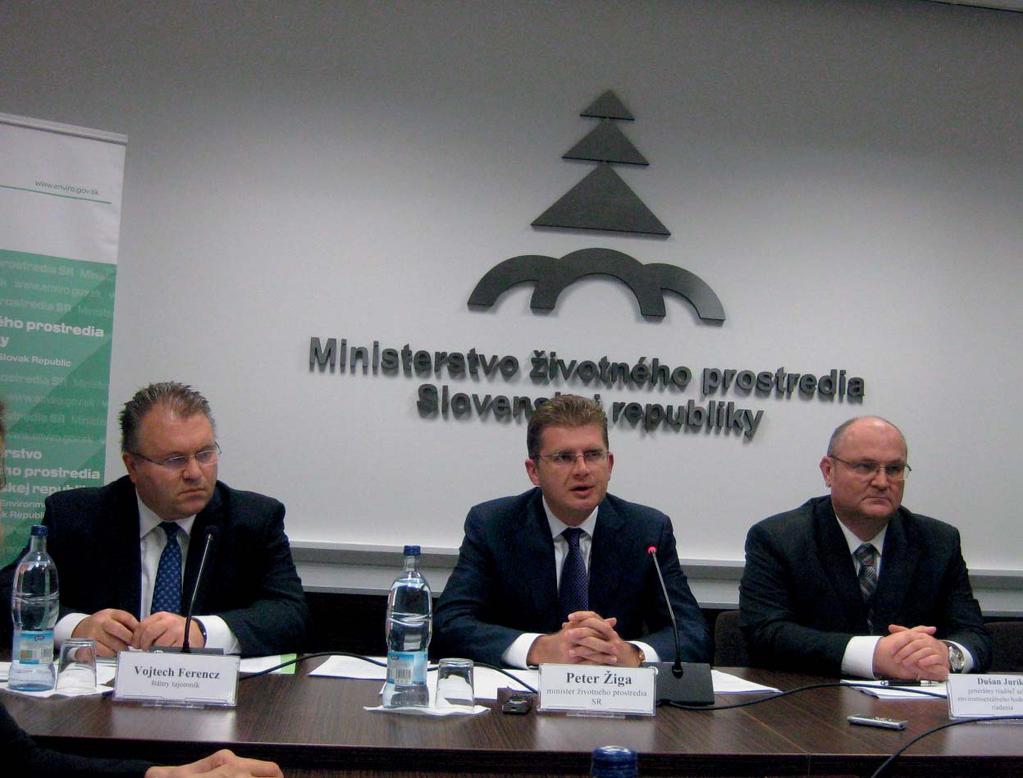 1/2014 LEGISLATÍVA Nový zákon o odpadoch prinesie doslova revolúciu v oblasti odpadov Sprísnenie sankcií krokom dopredu v boji proti čiernym skládkam - Zákon prinesie dôraz na transparentnosť