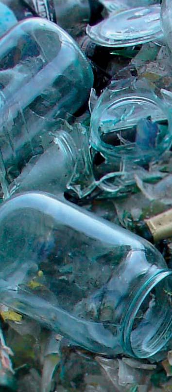 1/2014 RECYKLAČNÝ PRIEMYSEL V článkoch, ktoré sme uverejnili v číslach nášho časopisu, sme viackrát uviedli, že od vzniku Recyklačného fondu práve objem vytriedeného a zhodnoteného skla viditeľne