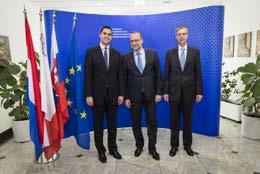 O krok bližšie k programu Tria Foto hore: Na 18-mesačný program Tria nadviaže špecifický program polročného slovenského predsedníctva.