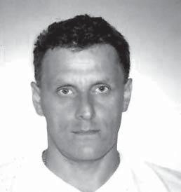 Ing. Ľubomír Kulla Ing. Ľubomír Porubiak Narodený: 22. 8. 1963 Po skončení VŠ v roku 1985 som nastúpil do poľnohospodárskej prvovýroby ako zootechnik.
