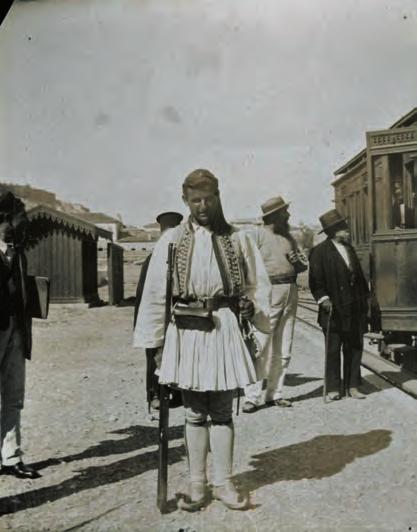 Ἄλμπουμ μέ 69 φωτογραφίες ἀπό τήν Ἀθήνα (8), τή Ρόδο (8), τήν Ἔφεσο (21) καί τήν Προύσα (26). [δ τέταρτο 19ου αἰώνα]. Οἱ φωτογραφίες τῆς Ἀθήνας τραβηγμένες ἀπό τόν A.