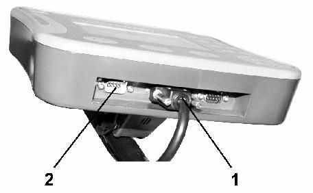 Πρώτη συναρμολόγηση του AMATRON+ 3.2 Σύνδεση στη μηχανή 3.2.1 Σύνδεση στη μηχανή Συνδέστε το ψεκαστικό που είναι προσαρμοσμένο στο τρακτέρ, μέσω της πρίζας ρεύματος (Εικ. 1/3).