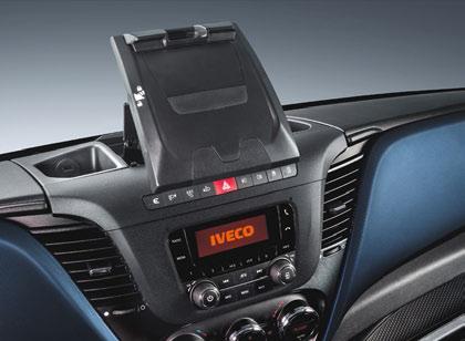 Pripojte sa so svojím smartfónom prostredníctvom technológie Bluetooth, aby ste mohli šoférovať bezpečne a zároveň telefonovať aj prijímať