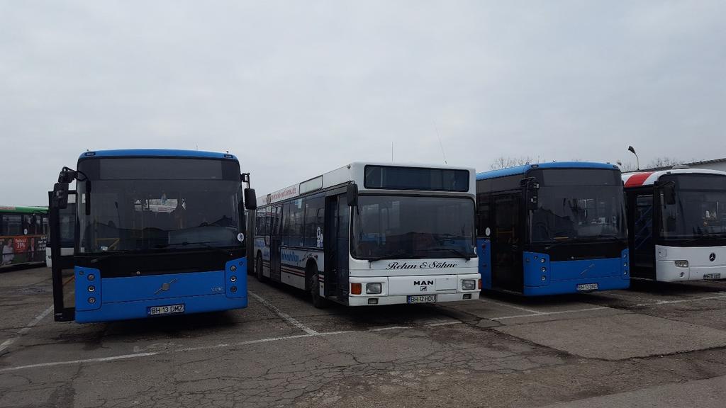 Figură 2-23 Autobuze Volvo, MAN și