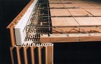 75 Za razpone večje od 3,0 m je potrebno strop ojačiti s prečnim ojačitvenim rebrom. Betonsko ojačitveno rebro se izvede nad elementom POROTHERM podložno polnilo.