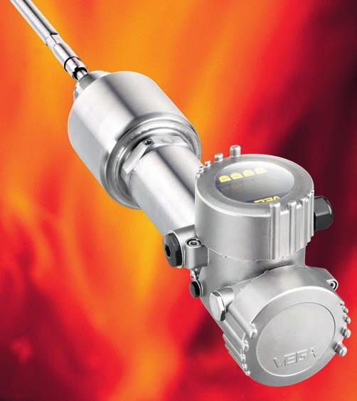 V porovnání s jinými metodami měření, jako jsou vztlakové hladinoměry nebo měření hydrostatického tlaku, vykazují radarové hladinoměry s vedenou vlnou nízké celkové náklady, především díky jednoduché