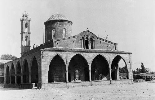 Εκκλσιαστικ αρχιτεκνικ (13 20 ς) Διμδ Μυριανθέα, Αρχιτέκ* εκκλσιαστικ αρχιτεκνικ περίδ ν 13 έως ν 20 μτρπλιτικ Μόρφ, περιλαμβάνει έ γάλ αριθμό γάλ πκιλία τύπων.